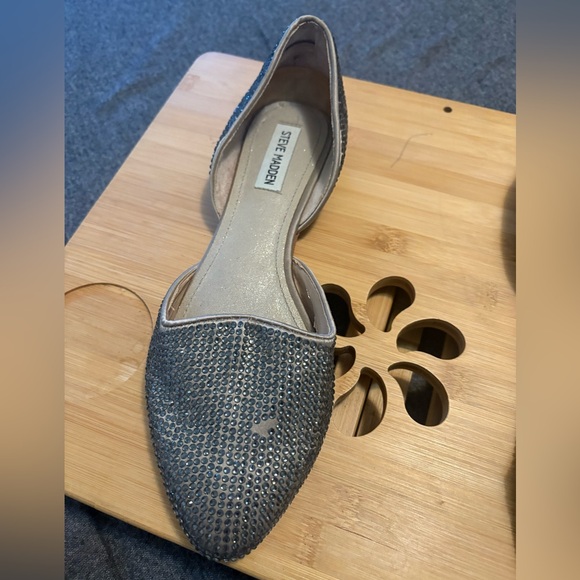 Steve Madden Vamp R Pewter Rhinestone
Studded Flat Size 10 - Picture 7 of 10